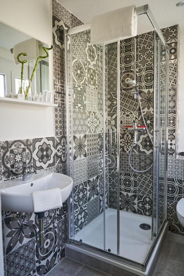 Greenhome Loerrach -Ihre Unterkunft Im 3-Laendereck- エクステリア 写真