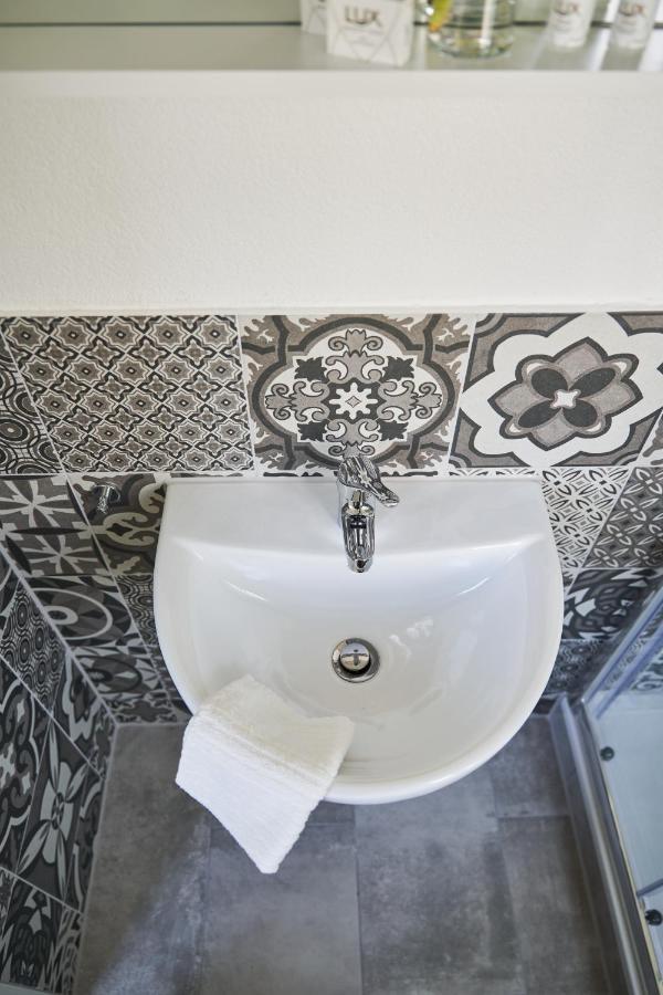 Greenhome Loerrach -Ihre Unterkunft Im 3-Laendereck- エクステリア 写真
